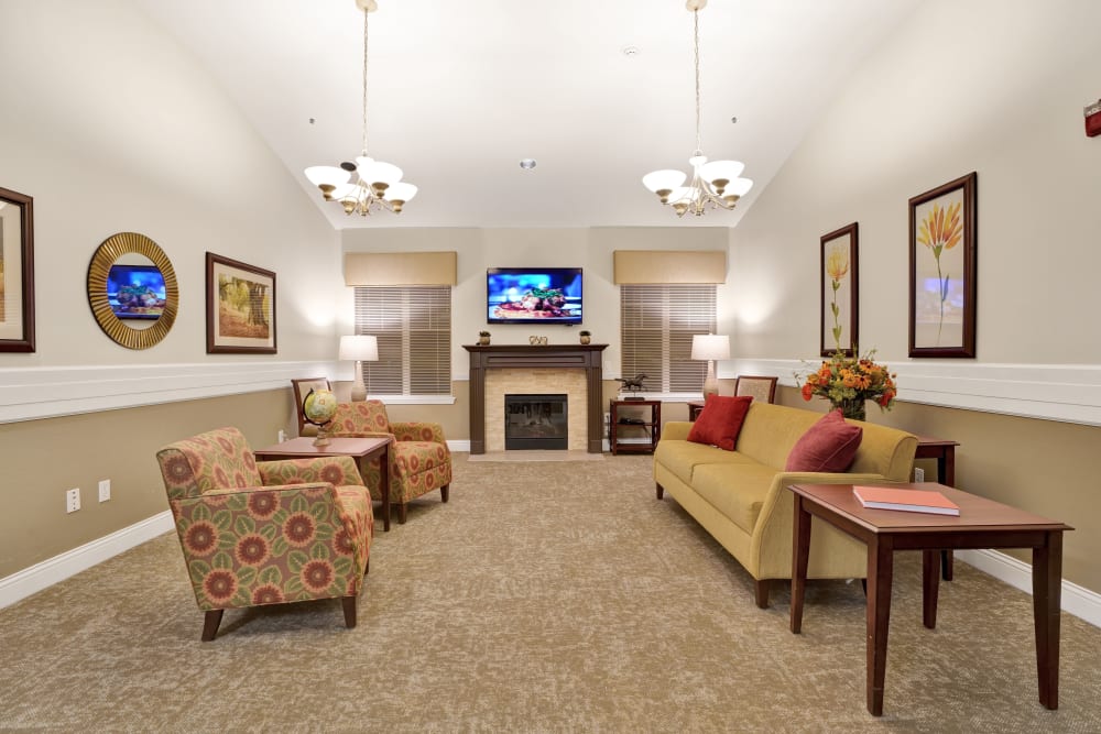 Elegant sitting room at The Commons at Dallas Ranch in Antioch, California