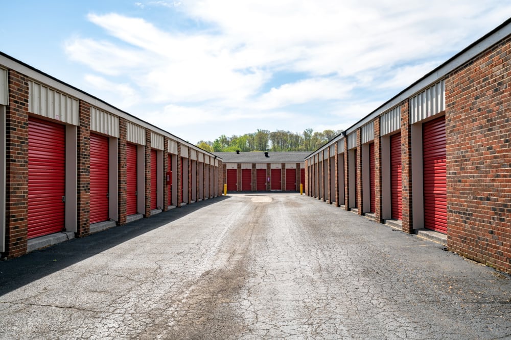 Exterior Units at Metro Self Storage in Knoxville, TN