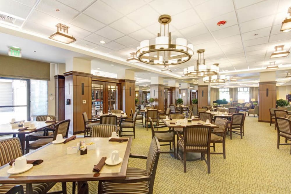 Resident dining room at Merrill Gardens at Lafayette in Lafayette, California. 