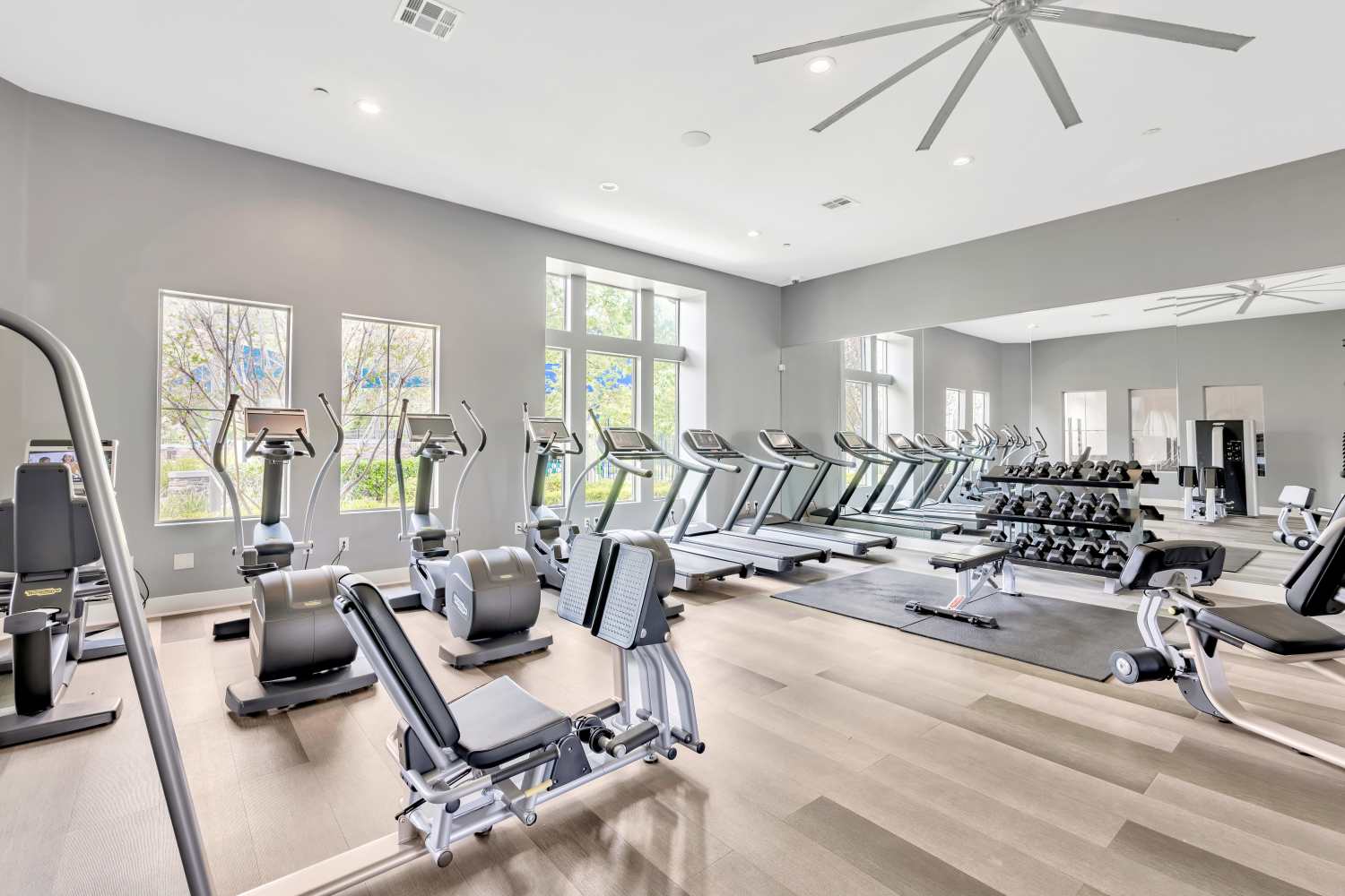 The gym at Palisades Sierra Del Oro in Corona, California