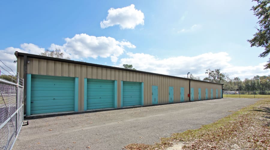 Exterior units with blue doors at KO Storage in Keystone Heights, Florida