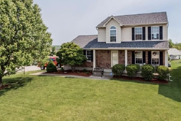 Available single family homes near Legacy Management in Ft. Wright, Kentucky