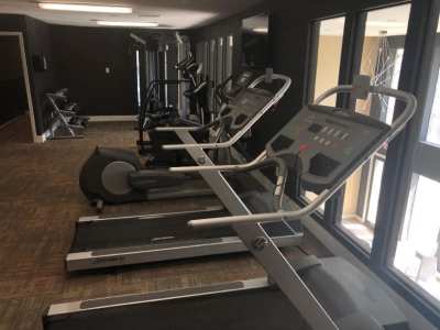 View amenities at Branch Creek Apartments in Carrollton, Texas