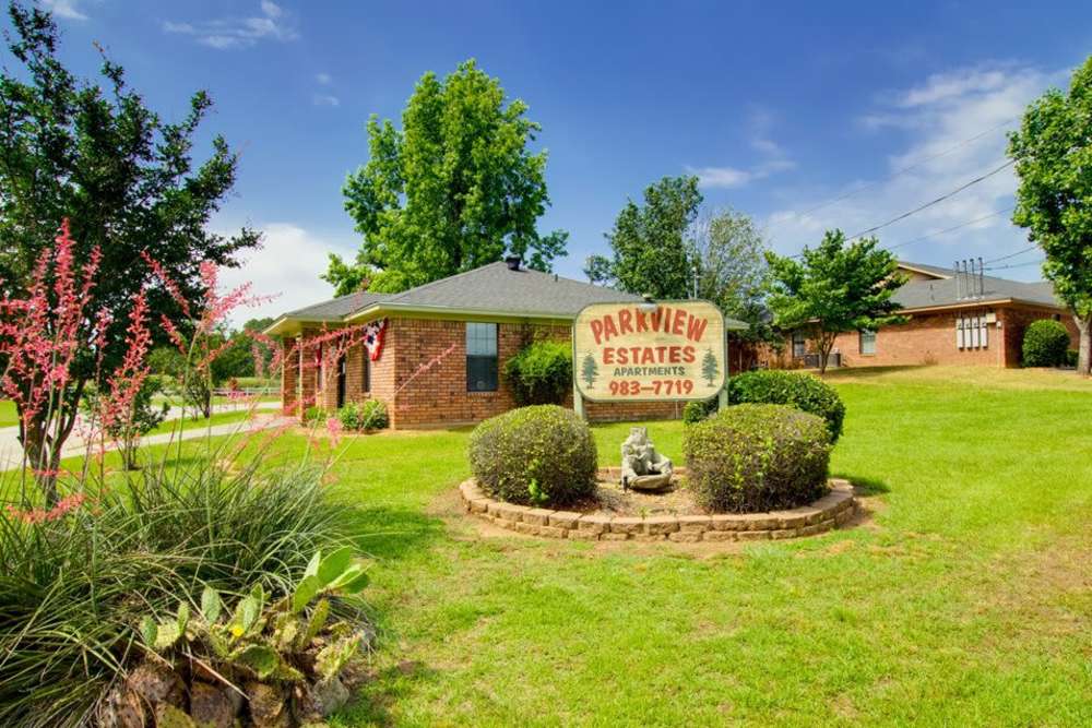 Signage of Parkview Estates in Liberty City, Texas