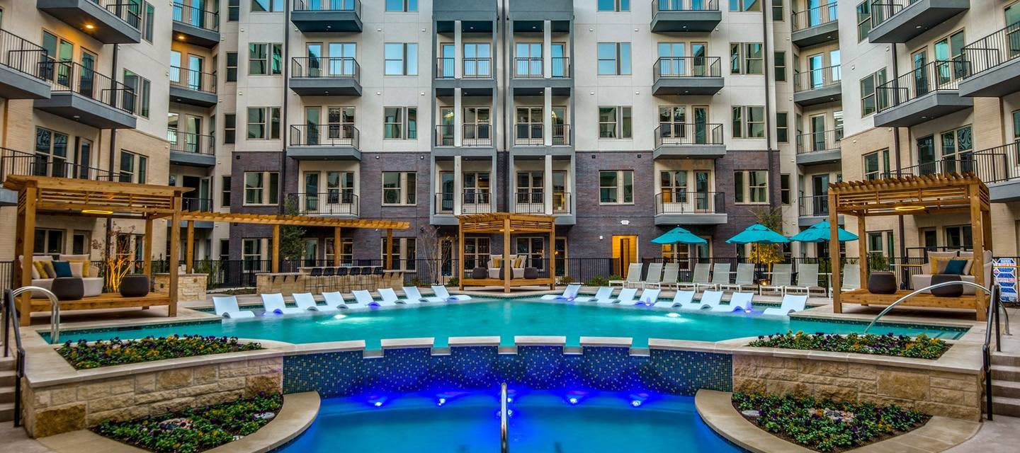 Bi-level resort-style pool at Luxia Gallery House, Farmers Branch, Texas