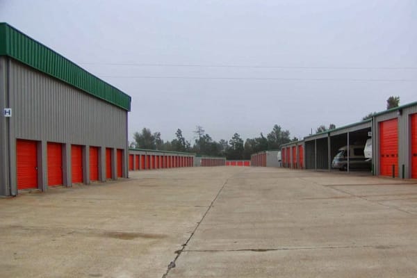 Exterior units at Lockaway Storage in Texarkana, Texas
