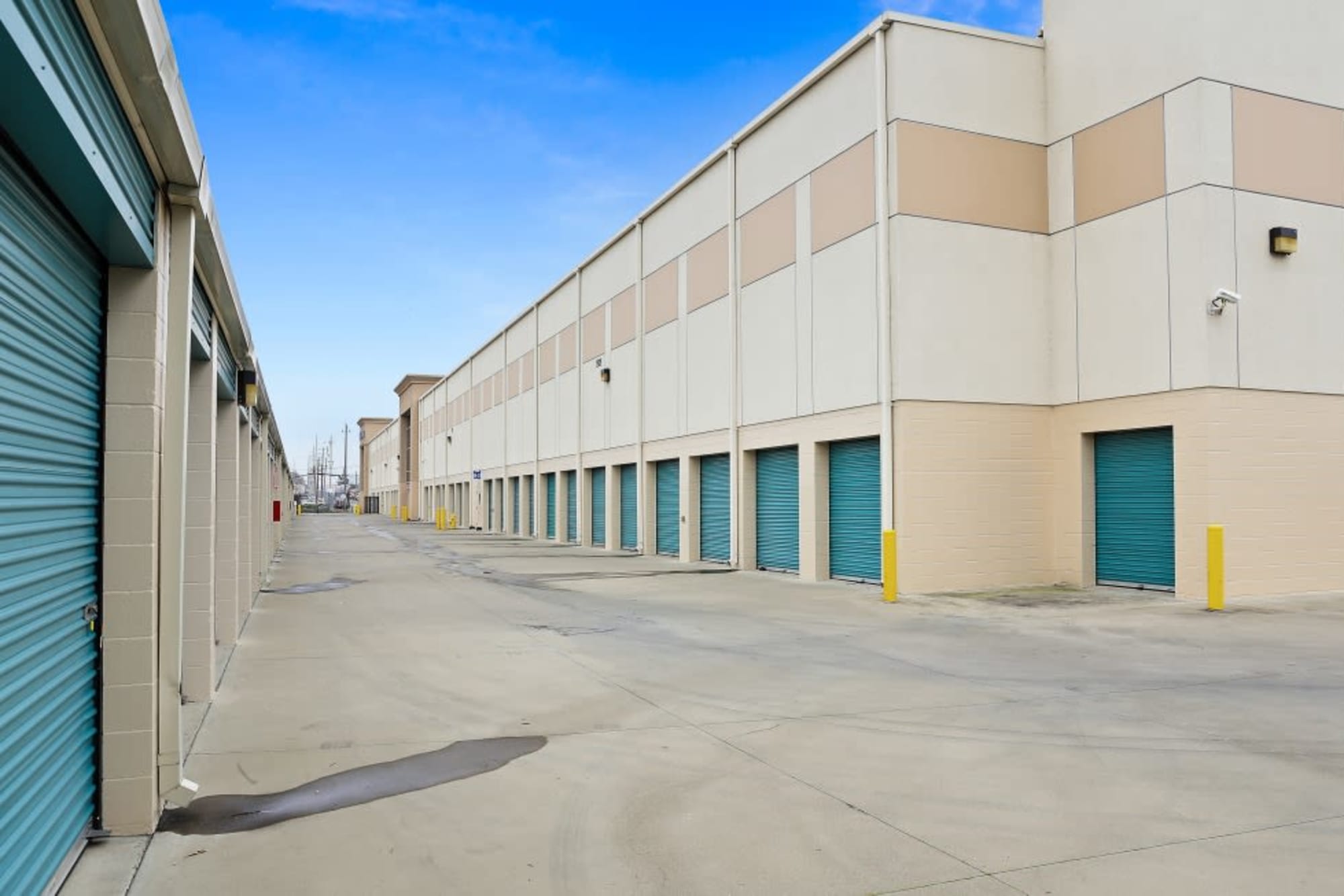 Outdoor storage units at A-1 Self Storage in Oakland, California