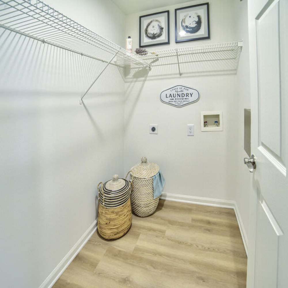 Laundry area at Avonlea Towne Lake in Woodstock, Georgia