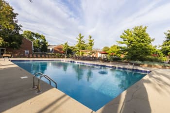 Pool at Governours Square (3 of 7)