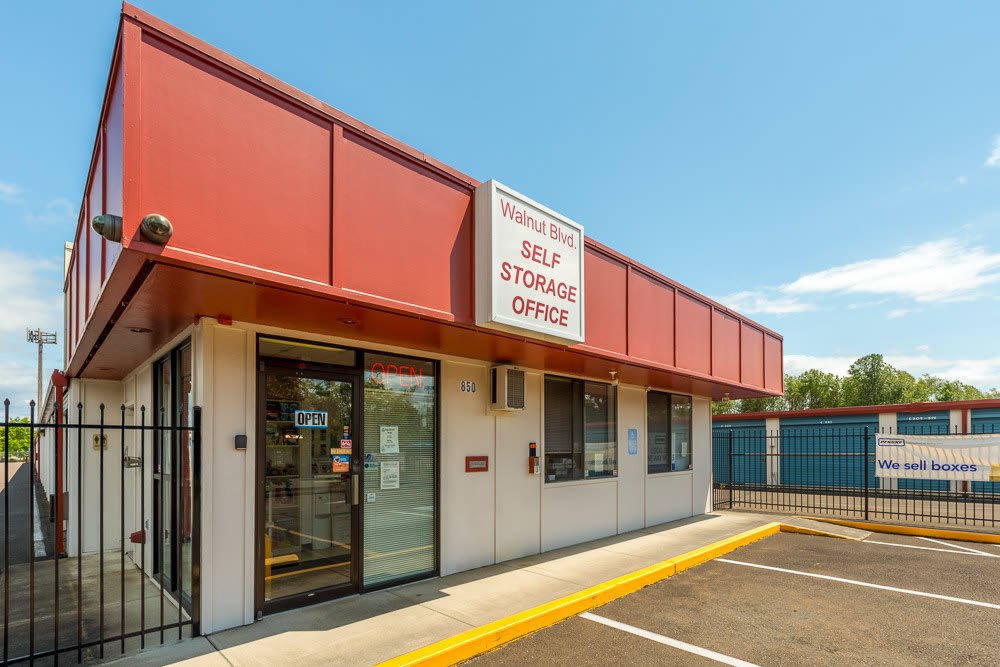 Entrance at Walnut Blvd Self Storage in Corvallis, Oregon.