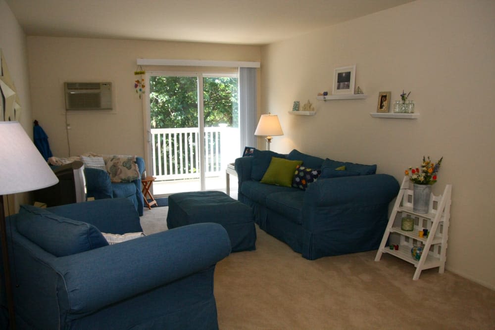 Living room at Brinley Manor in Bradley Beach, New Jersey