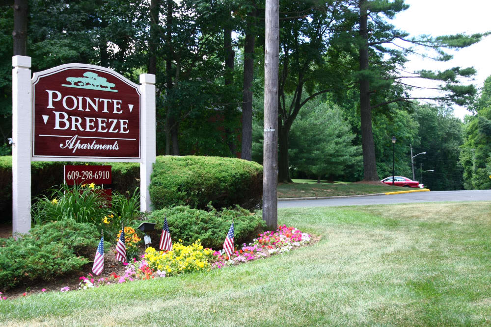 Signage at Pointe Breeze Apartments in Bordentown, New Jersey