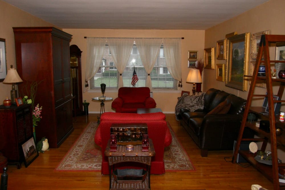 Living room at Westfield Hamilton House in Westfield, New Jersey