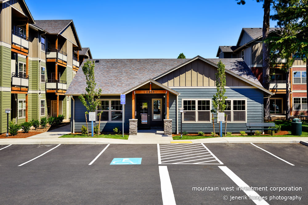 Exterior at Heritage Meadow Apartments in Eugene, Oregon