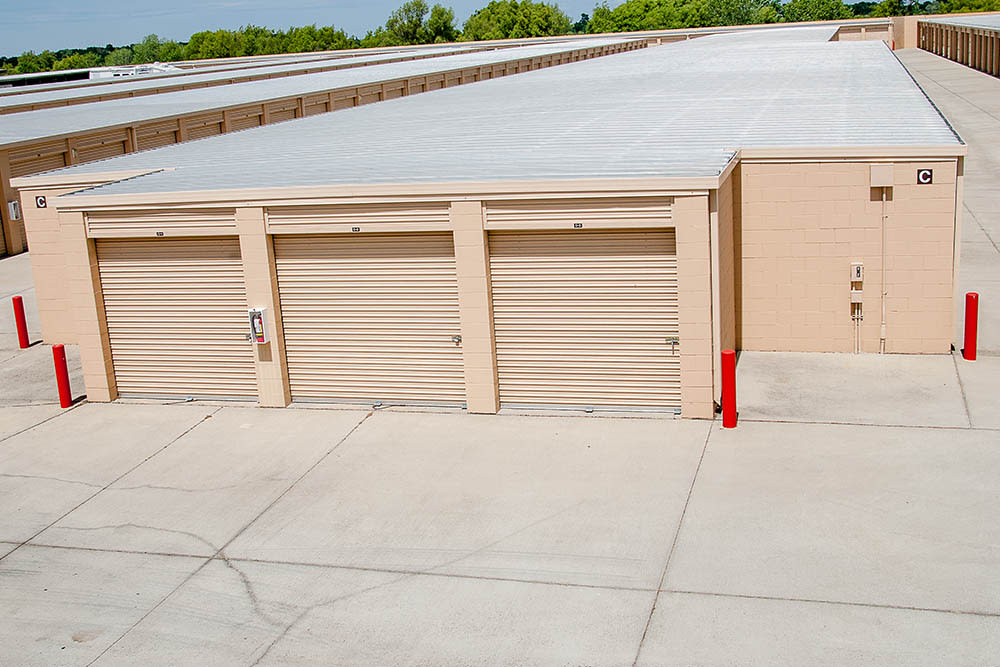 Variety of units at Harbour Point Self Storage in Elk Grove, California