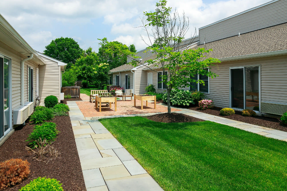 courtyard at Traditions of Lansdale in Lansdale, Pennsylvania