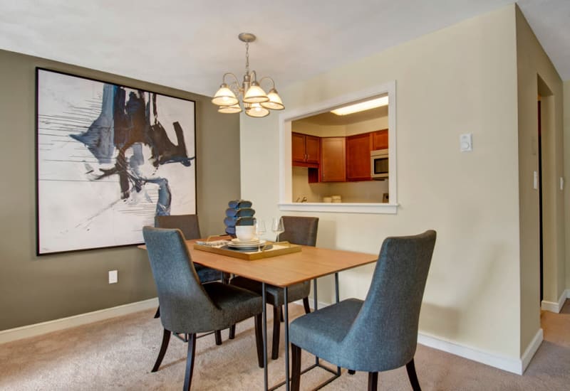 Dining area at Gardencrest in Waltham, Massachusetts