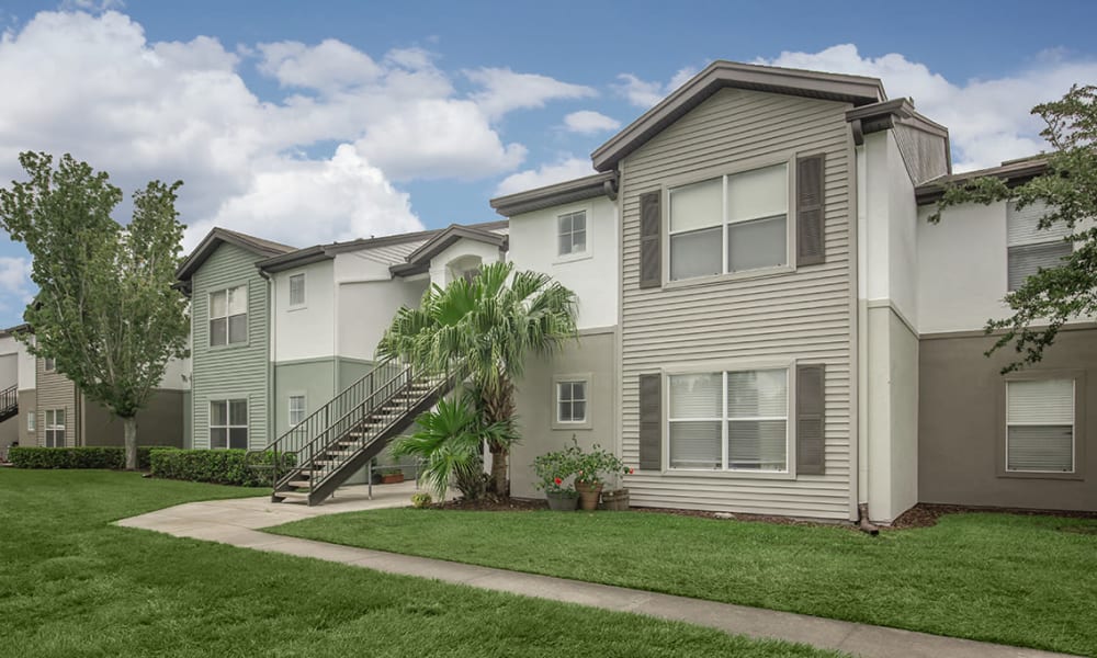 Exterior of an apartment building at Vero Green in Vero Beach, Florida