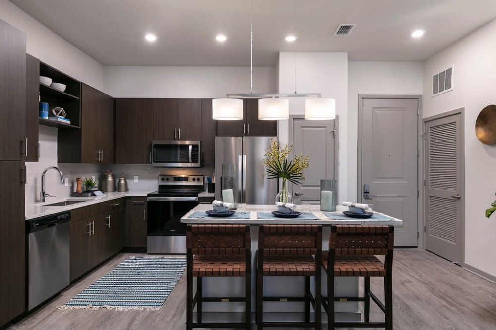 Dining area at Integra Crossings in Sanford, Florida