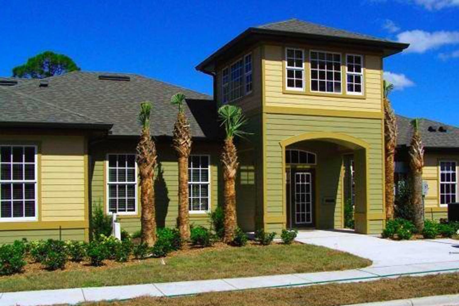 Apartment exterior at Palmetto Ridge in Titusville, Florida