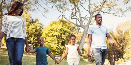 Family walking near Park Club Apartments in Rohnert Park, California