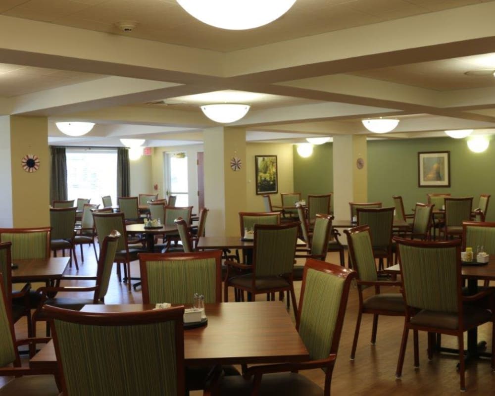Large resident dining room at Keelson Harbour in Spirit Lake, Iowa.