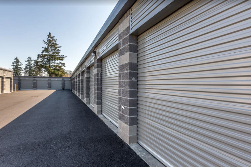 Wide driveways and roll up doors at Mt. Hood Self Storage in Woodburn, Oregon.