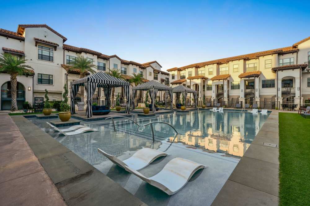 Swimming pool with sundeck at Domain Memorial in Houston, Texas