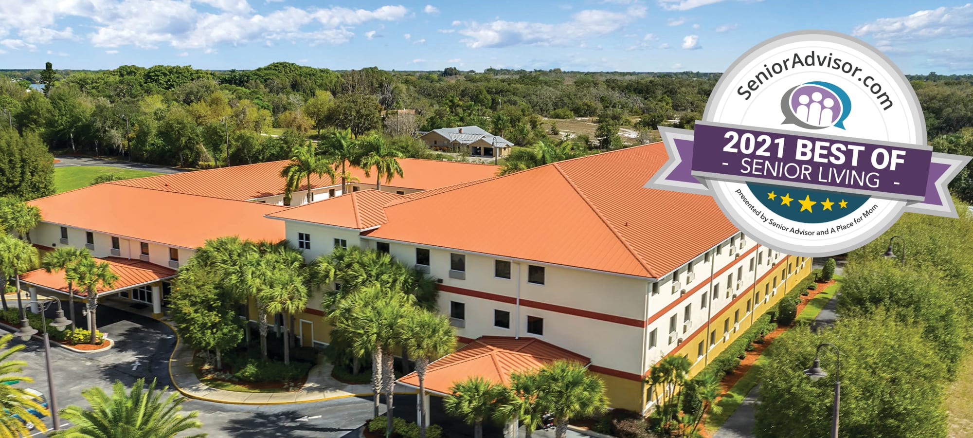 Balmoral Senior living Exterior image from the air with the Senior Advisor 2021 award thumbnail added to the top right of the image.