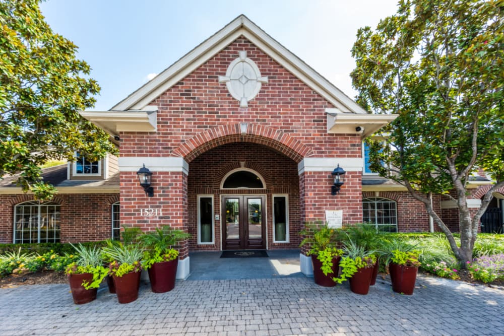 Clubhouse main entrance at Marquis on Park Row in Houston, Texas