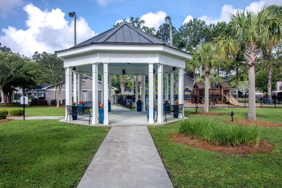 Cottages at Crowfield and the surrounding Ladson, South Carolina
