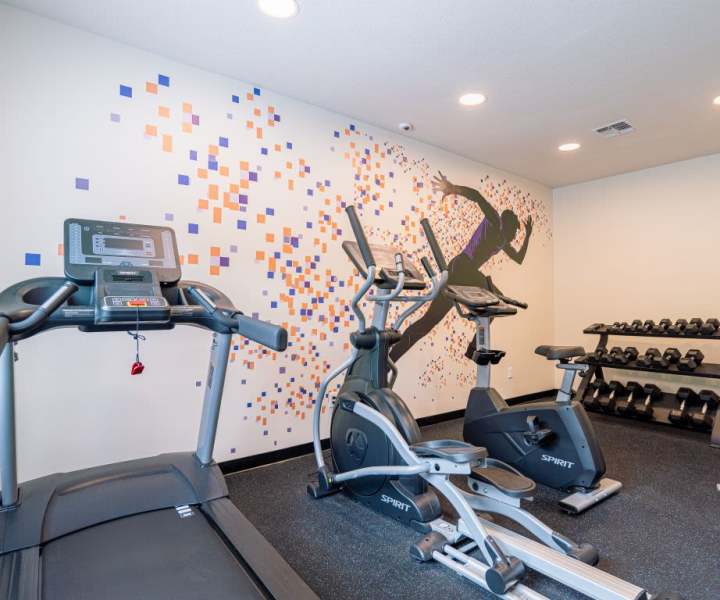 State-of-the-art fitness center at Dunwoodie Place in Orlando, Florida