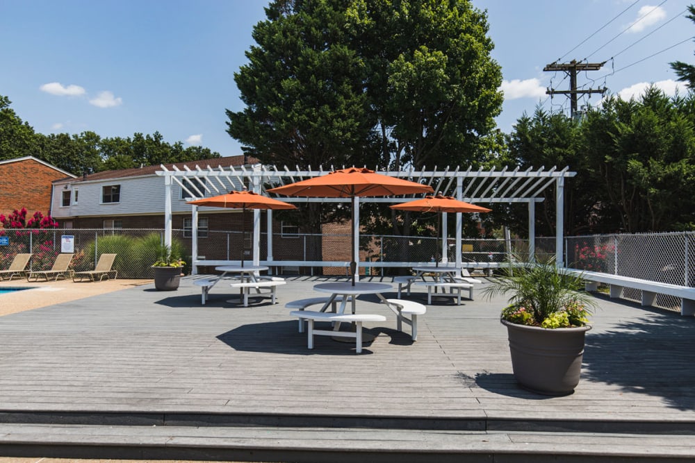 Patio picnic area at Westgate Apartments & Townhomes