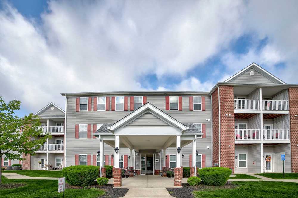Exterior of apartment building at Brentwood Greene in Kokomo, Indiana