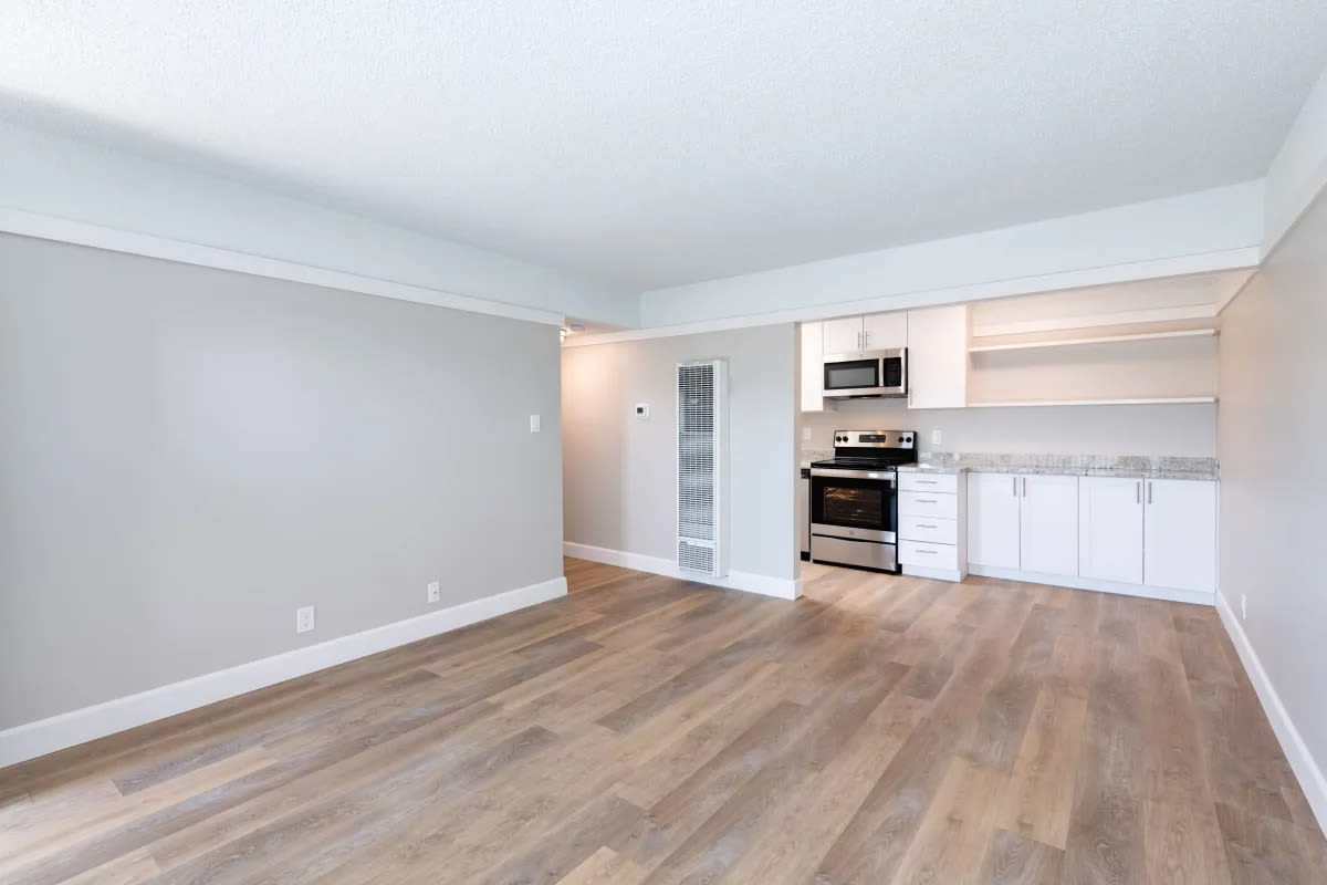Spacious kitchen at Oak and Iron in Walnut Creek, California