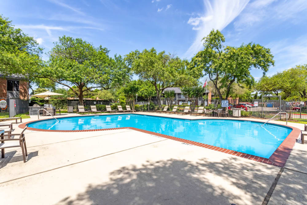 Houston Apartments & Townhomes for Rent | Carmel Creek