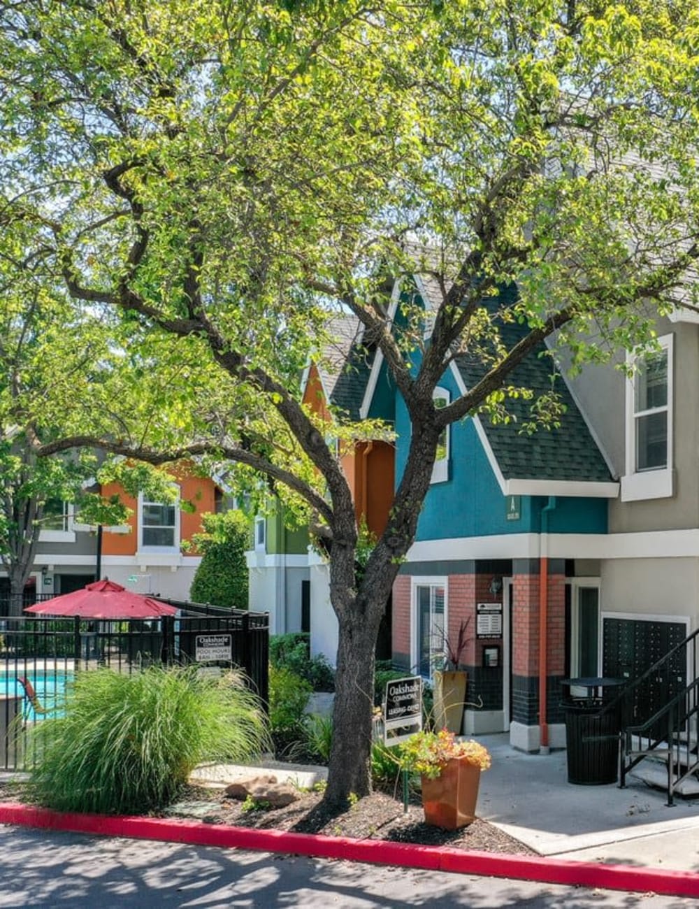 Apartments at Oakshade Commons in Davis, California