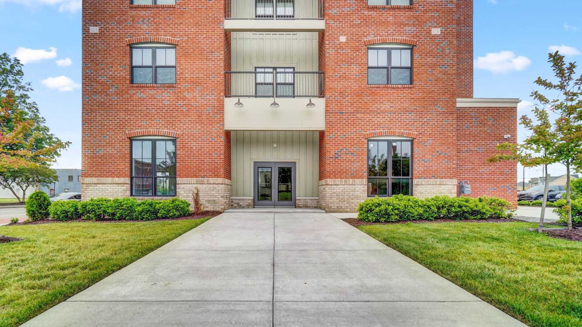 Apartment building at Holley Pointe in Portsmouth. VA