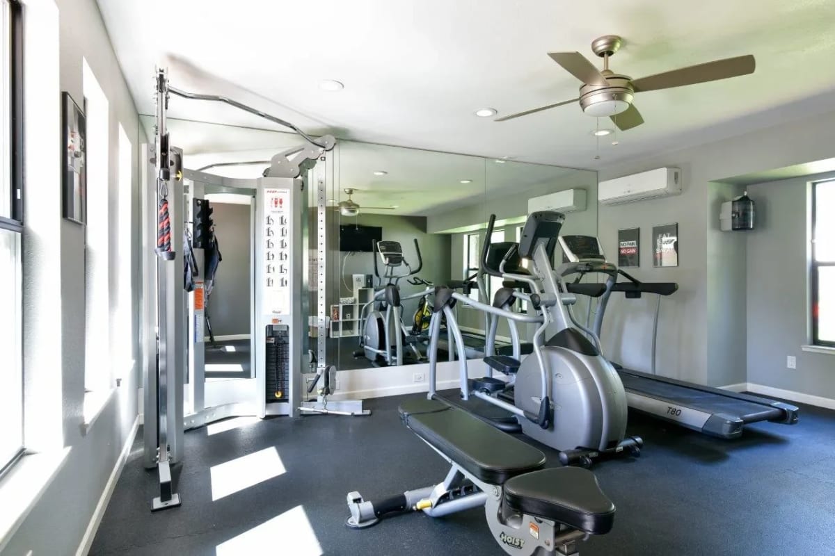 Workout facility at The Crossing At Arroyo Trail in Livermore, California