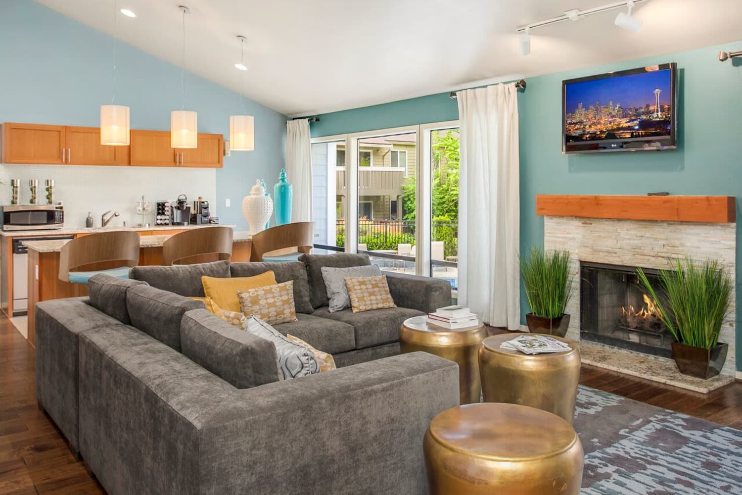 Totem Lake Kirkland, WA Apartments | The VUE