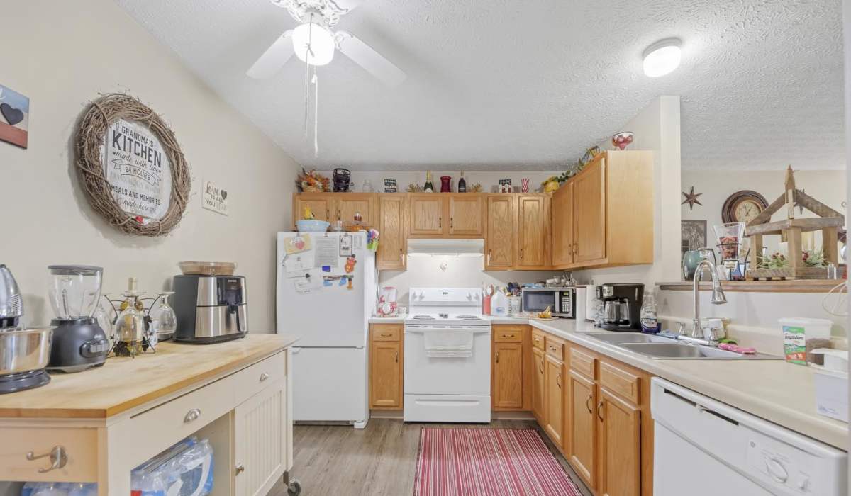 Kitchen at Gables At Countryside Lane II in Cadiz, Ohio