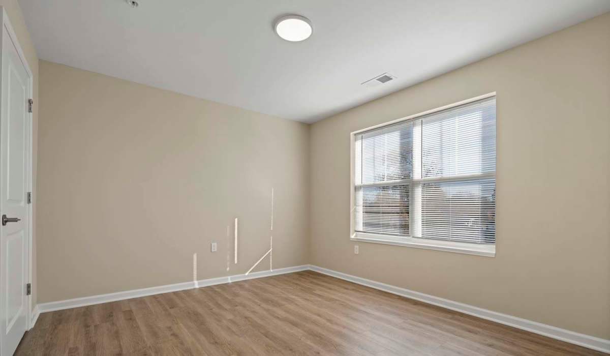 Bedroom at Edison Crossing in Mount Clemens, Michigan