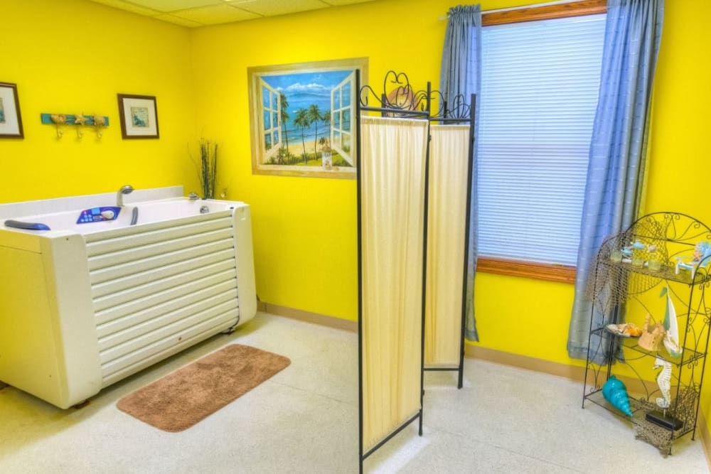 Spa with yellow walls at Addington Place of Mount Pleasant in Mt Pleasant, Iowa