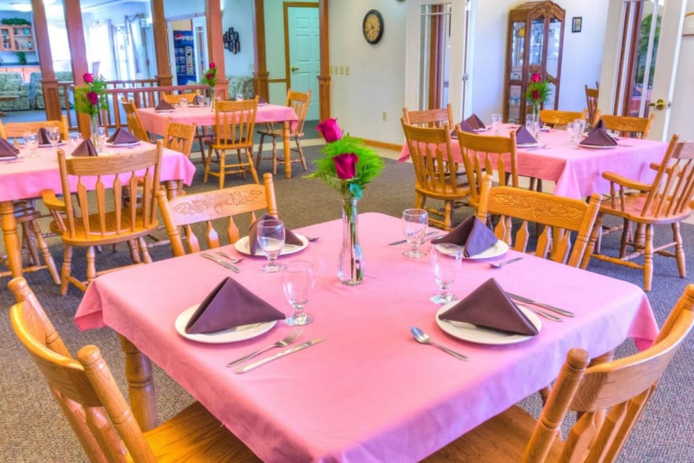 Dining area at Addington Place of Mount Pleasant in Mt Pleasant, Iowa