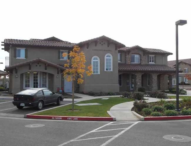 Exterior shot of apartments at Villa Escondido in Orange Cove, California