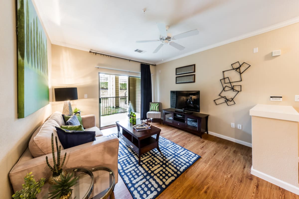 Well decorated living room at Marquis at Canyon Ridge in Austin, Texas
