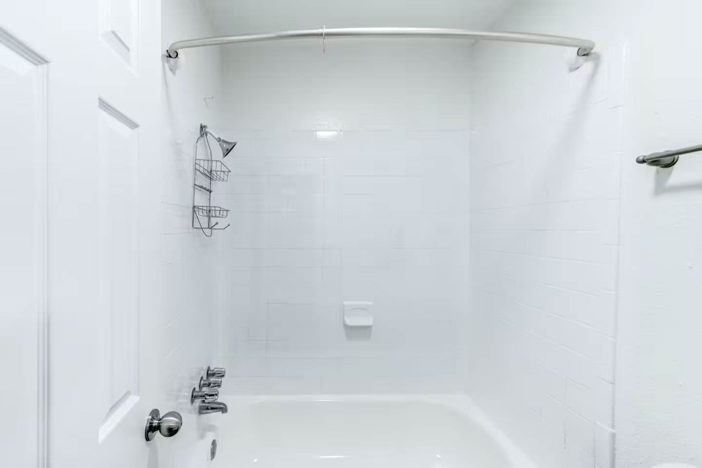 Freshen up with Pristine Surroundings