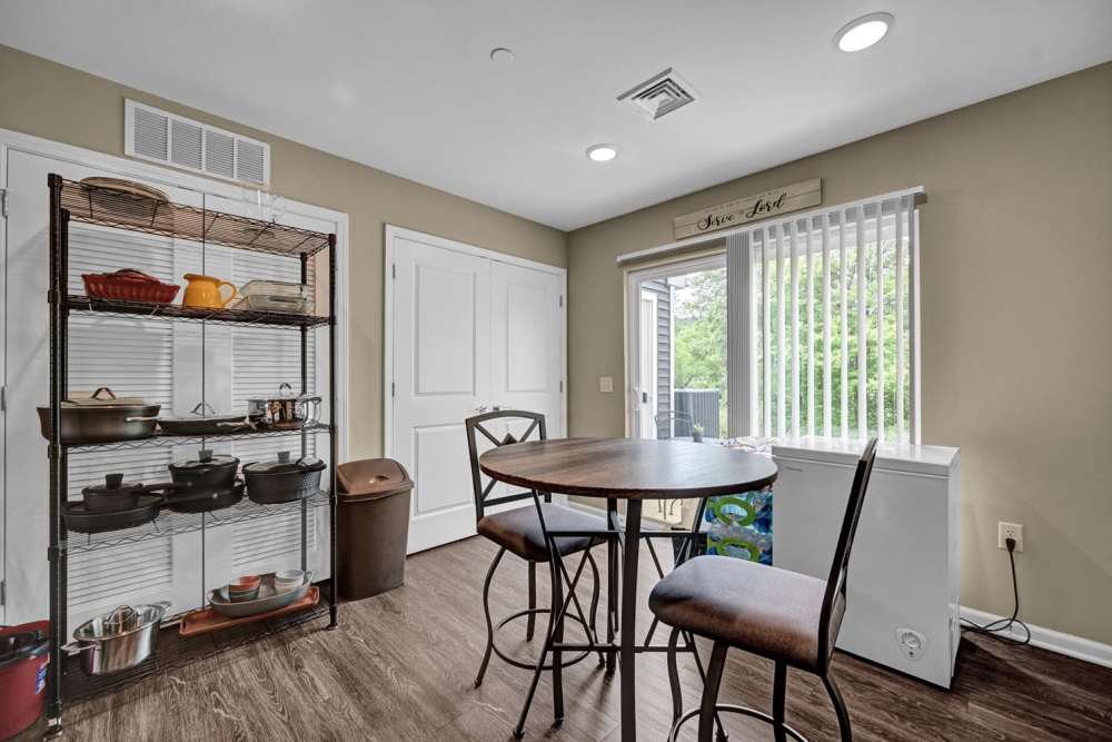 Dining area at Kellinger Greene in Lewisberry, Pennsylvania