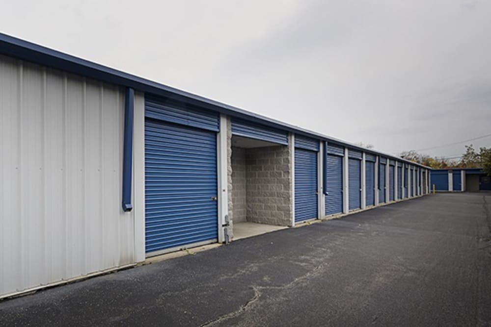 Drive up access to outdoor storage units at Metro Self Storage in Chicago, Illinois