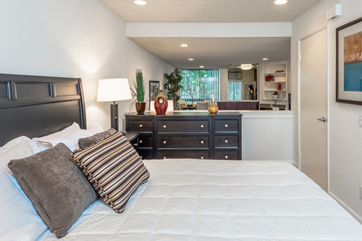 Model bedroom at Villa Esther, West Hollywood, California